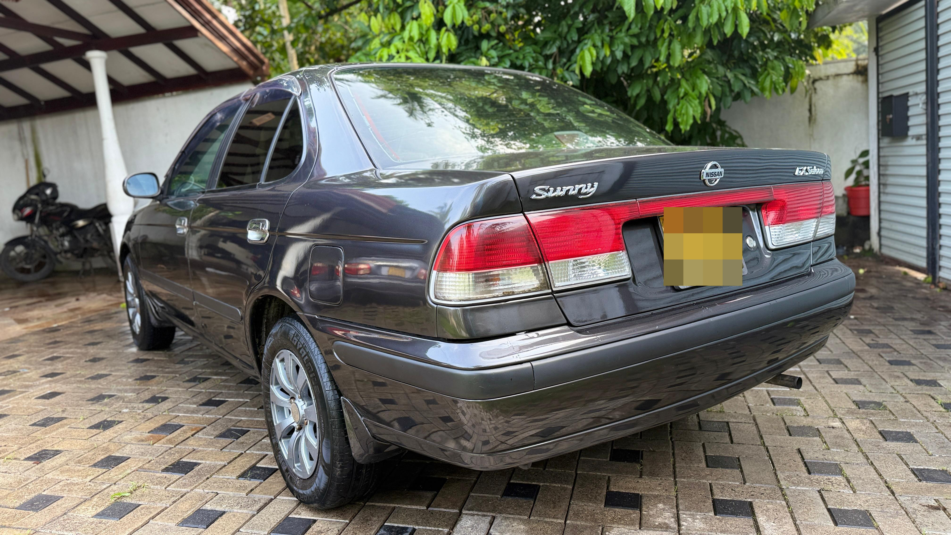 Nissan FB 15 2001 - பயன்படுத்தப்பட்டது கார் sale in Sri Lanka - patpat.lk