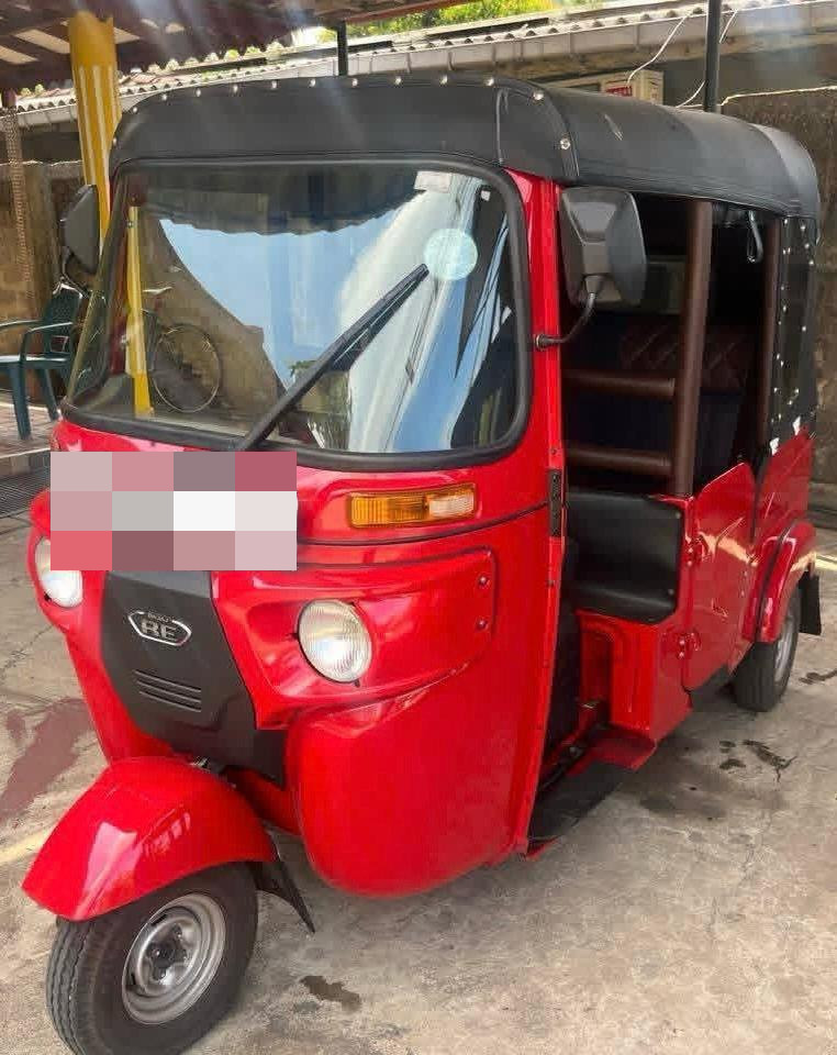 Bajaj Three Wheel 2025 ads-image-1