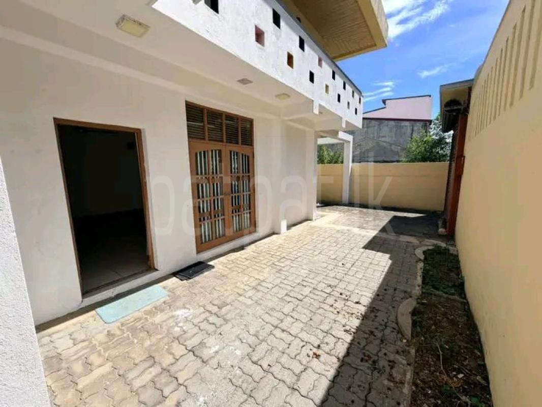 House for Rent in Kollupitiya (Colombo 03)