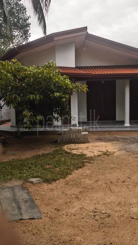 House for Sale in Yakkala
