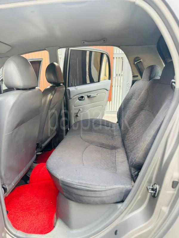 Hyundai Santro 2004 - பயன்படுத்தப்பட்டது வேன் sale in Sri Lanka - patpat.lk