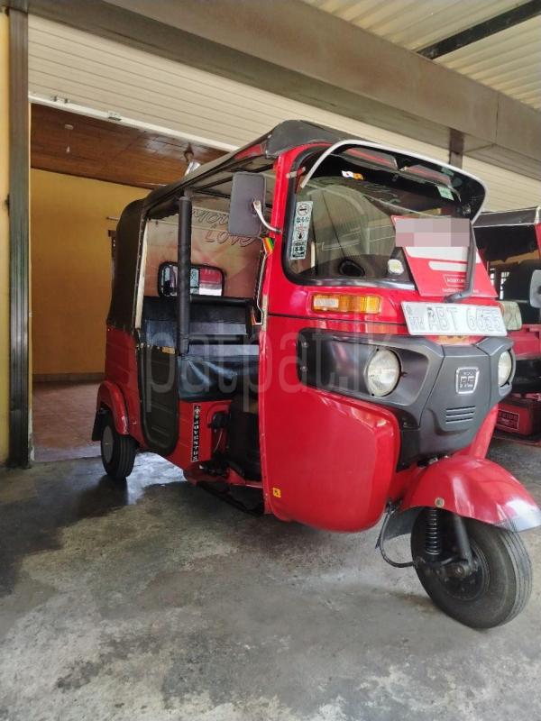 Bajaj Three Wheel 2019 - Used Three wheeler sale in Sri Lanka - patpat.lk