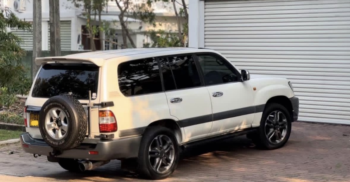 Toyota Land Cruiser 2001 - Used SUV sale in Sri Lanka - patpat.lk