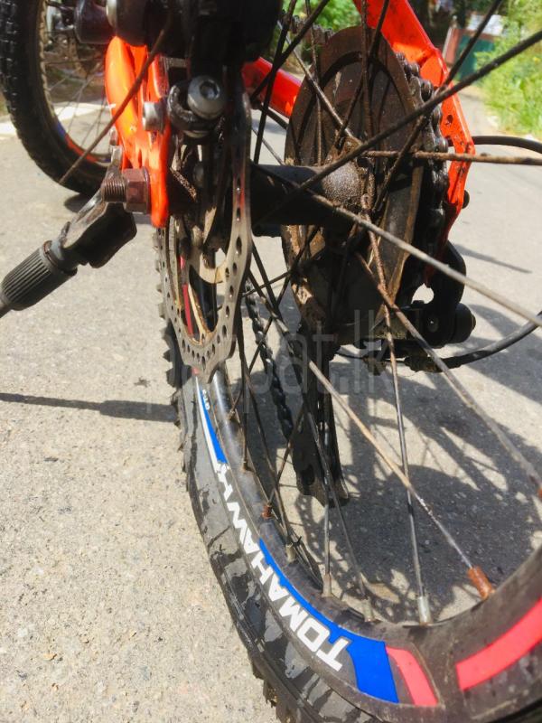 TOMAHAWK MOUNTAIN BIKE 20 Inches