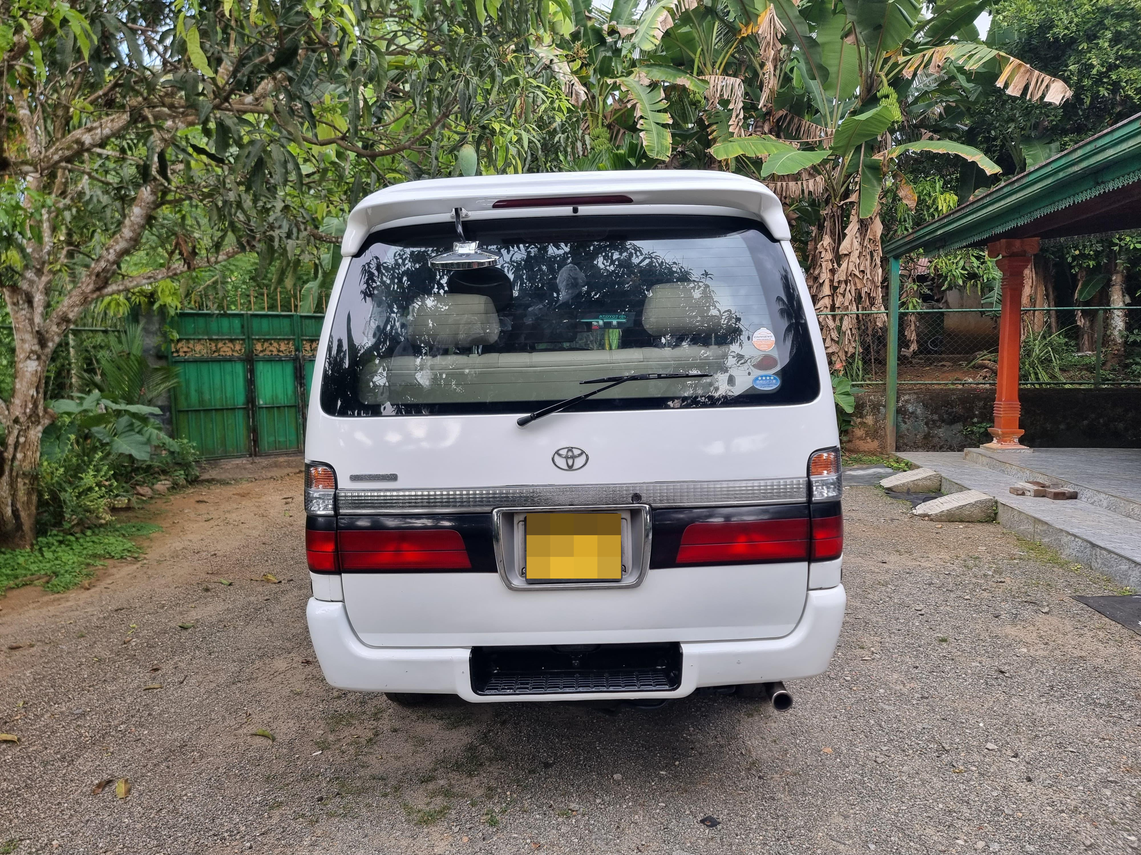 Toyota Hiace 1997 - Used Van sale in Sri Lanka - patpat.lk
