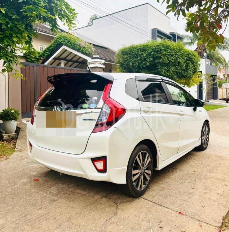 Advertisement image 5