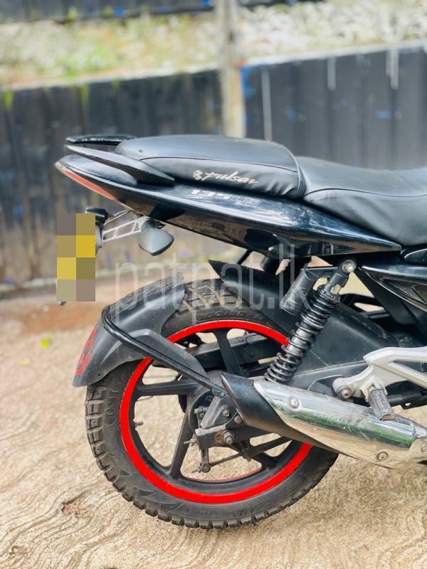 Bajaj Pulsar 2015 - பயன்படுத்தப்பட்டது பைக் sale in Sri Lanka - patpat.lk