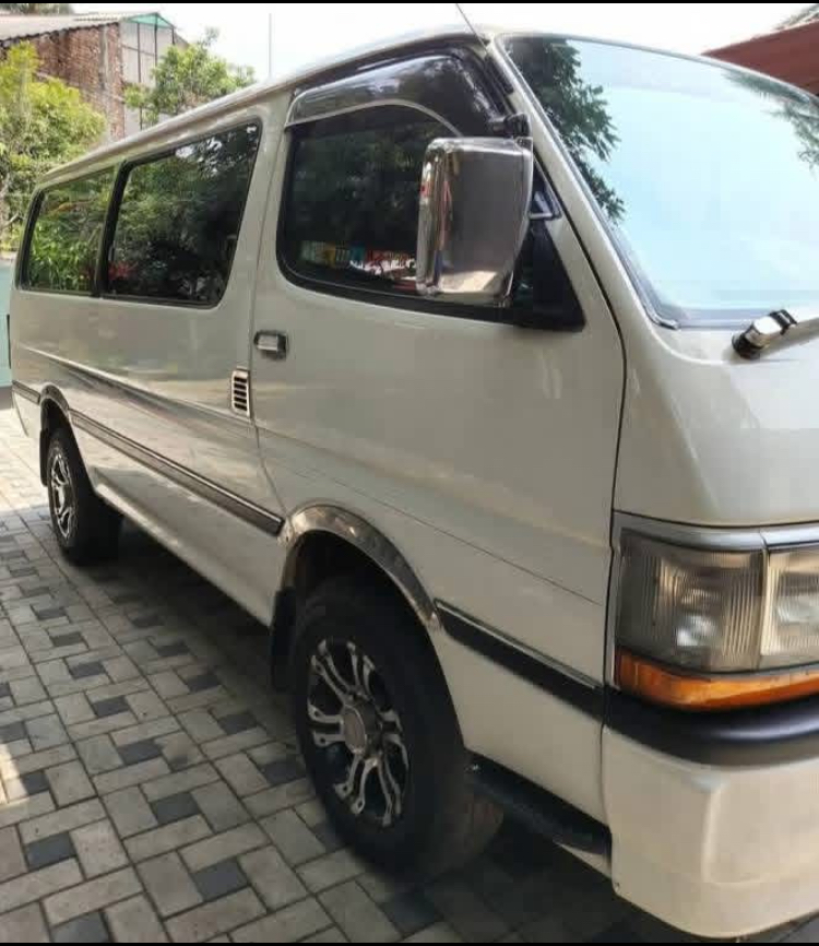 Toyota Hiace 2002 - Used Van sale in Sri Lanka - patpat.lk