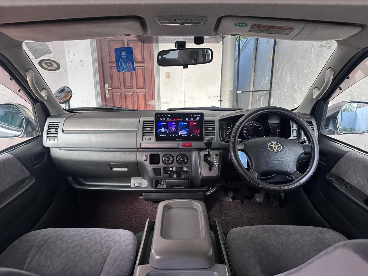 Toyota Super GL 2005 - பயன்படுத்தப்பட்டது வேன் sale in Sri Lanka - patpat.lk
