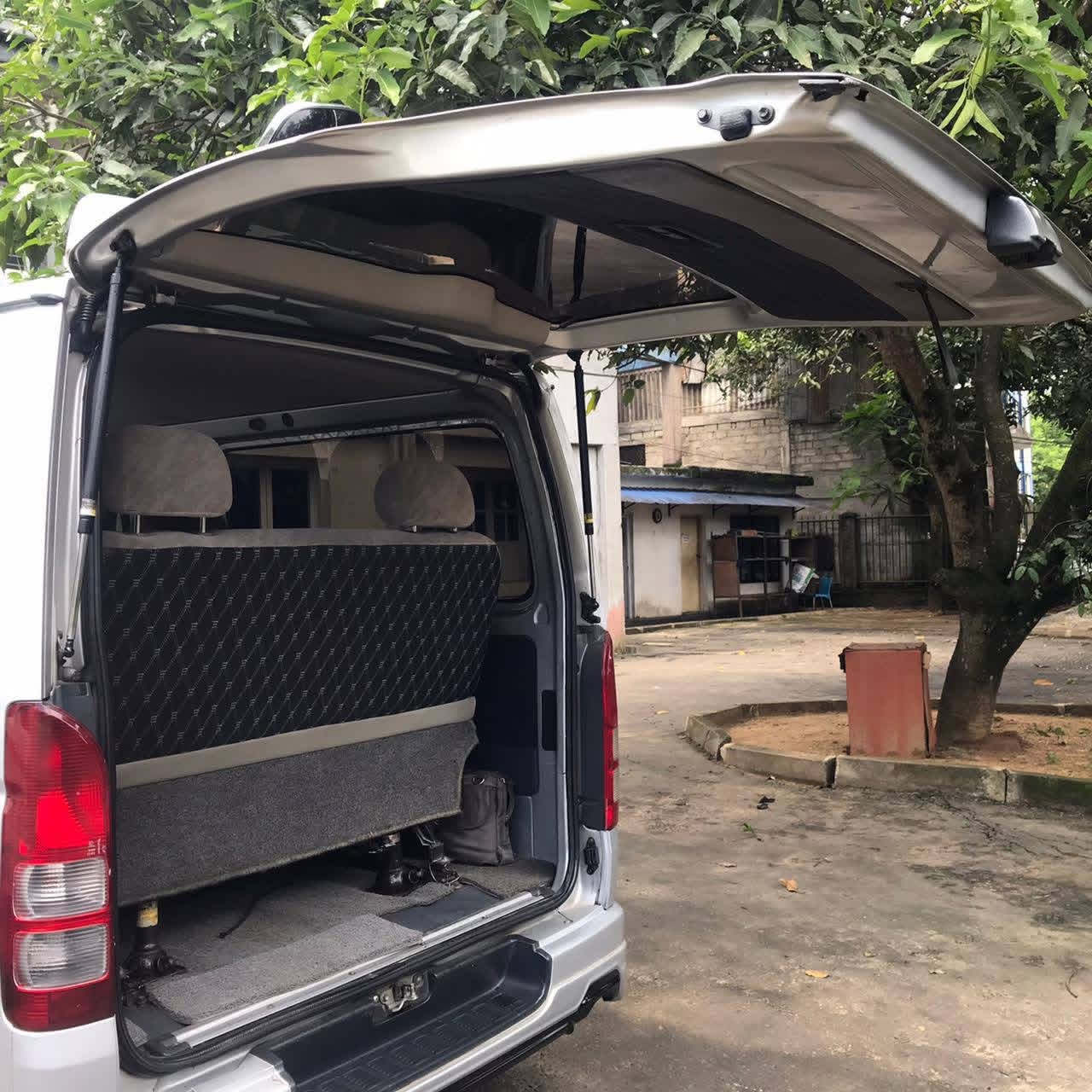 Toyota Hiace 2012 - பயன்படுத்தப்பட்டது வேன் sale in Sri Lanka - patpat.lk