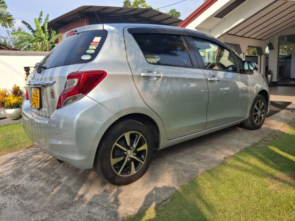 Toyota Vitz 2015 - Used Car sale in Sri Lanka - patpat.lk
