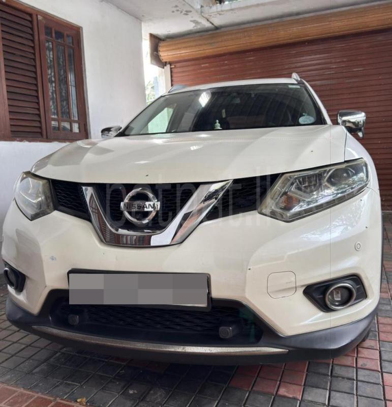 Nissan X Trail 2017 - Used SUV sale in Sri Lanka - patpat.lk