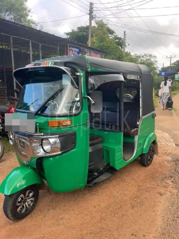 Bajaj 4 stroke 2019 - භාවිතා කරන ලද ත්‍රිරෝද රථය sale in Sri Lanka - patpat.lk