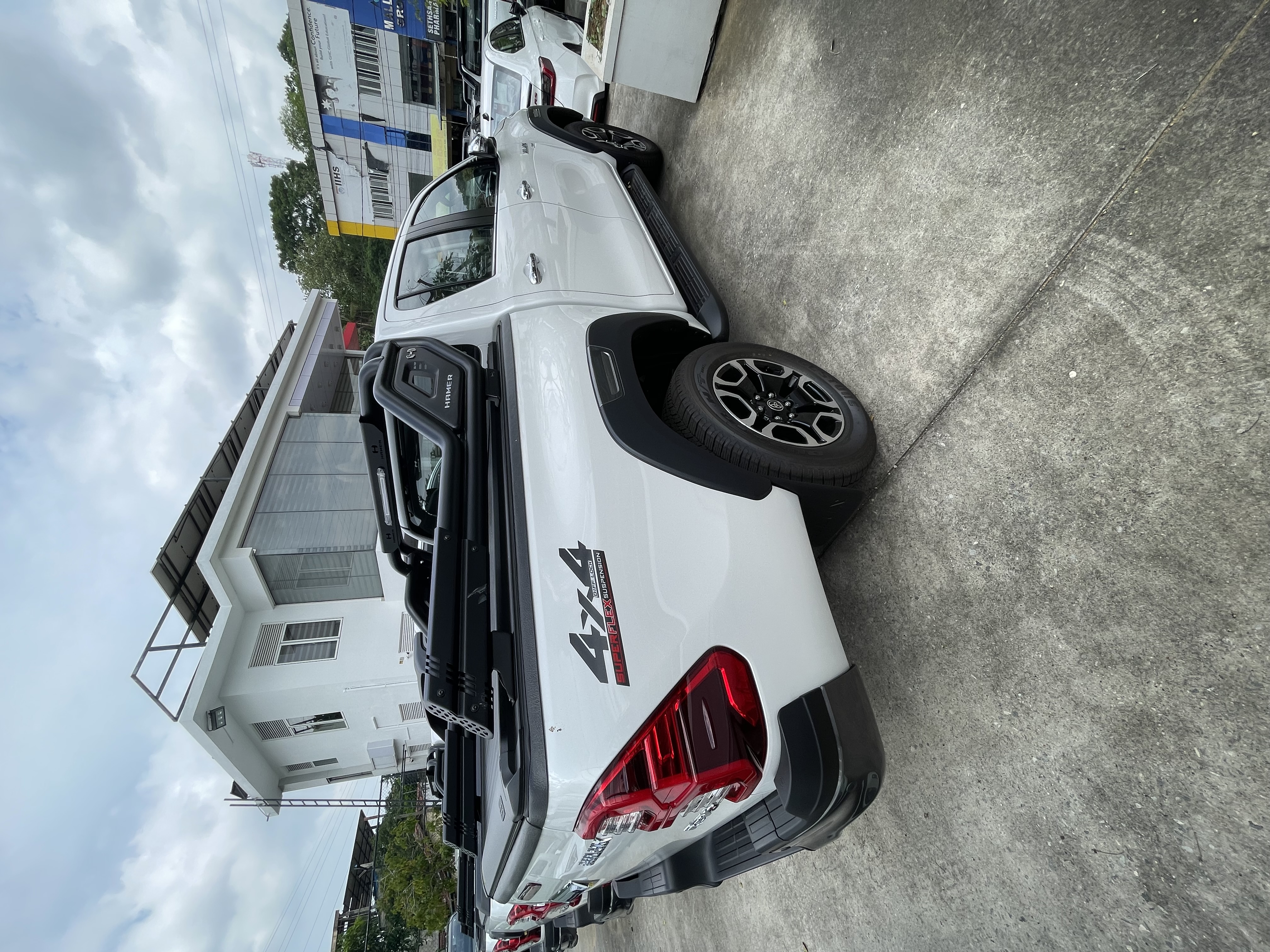 Toyota Hilux 2025 - අලුත් භාණ්ඩ ප්‍රවාහන sale in Sri Lanka - patpat.lk