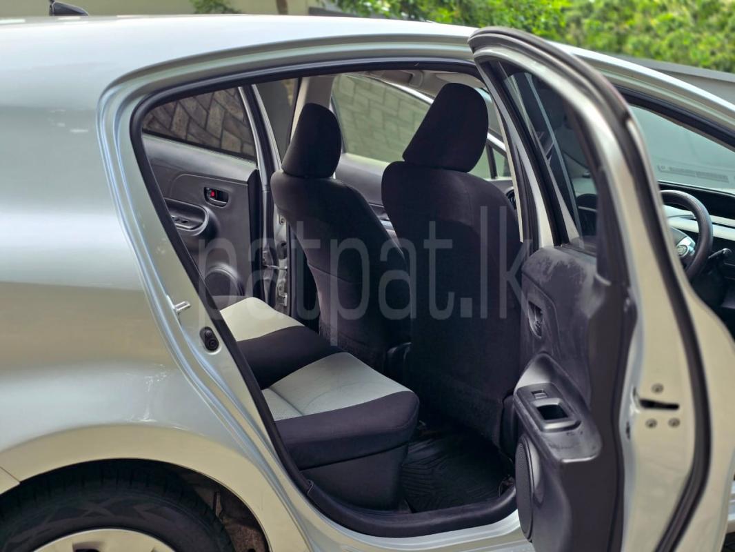 Toyota Aqua 2013 - භාවිතා කරන ලද කාර් sale in Sri Lanka - patpat.lk
