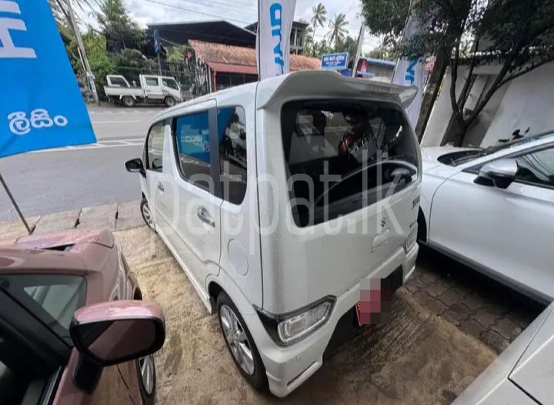 Advertisement image 6