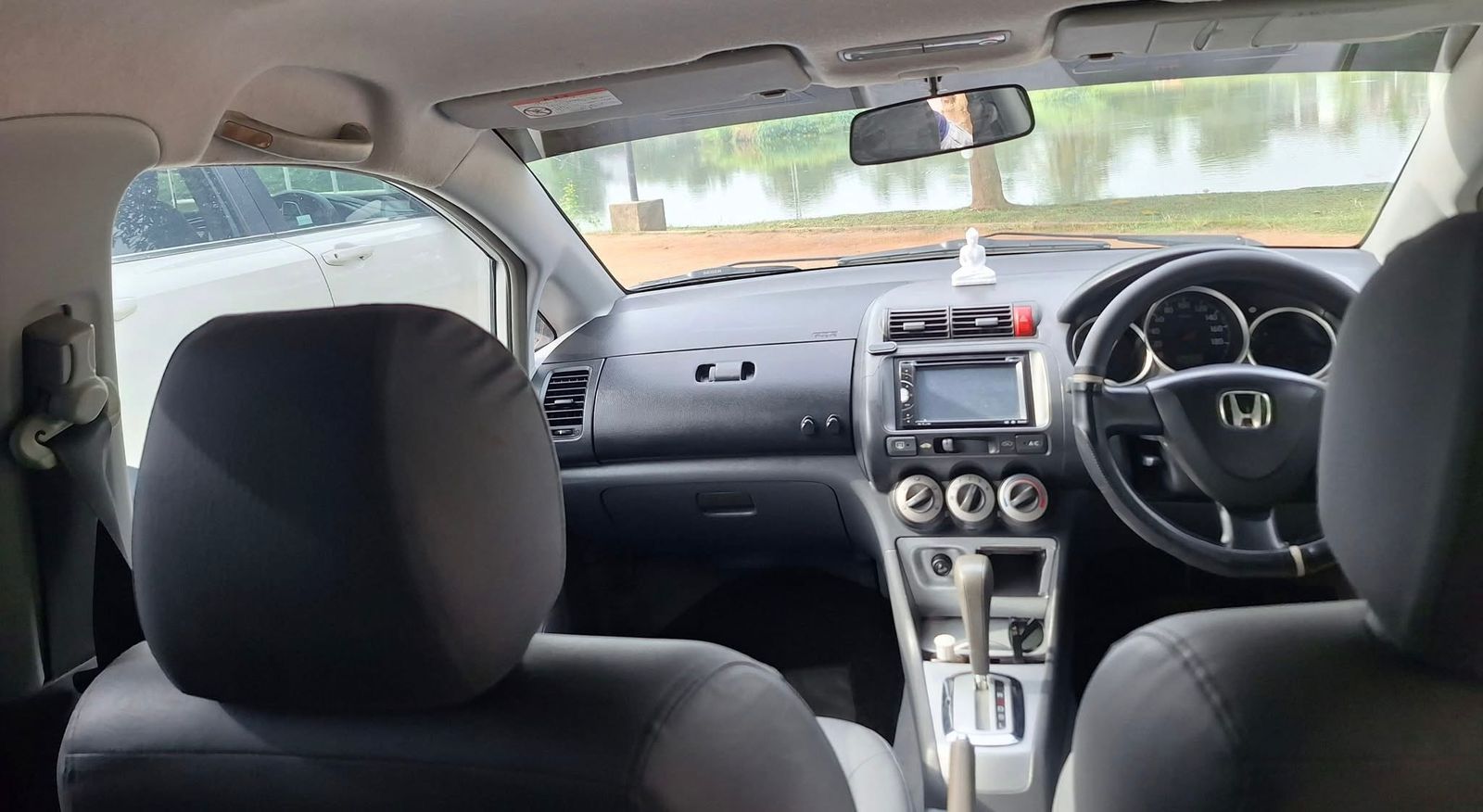 Honda Fit 2007 - பயன்படுத்தப்பட்டது கார் sale in Sri Lanka - patpat.lk
