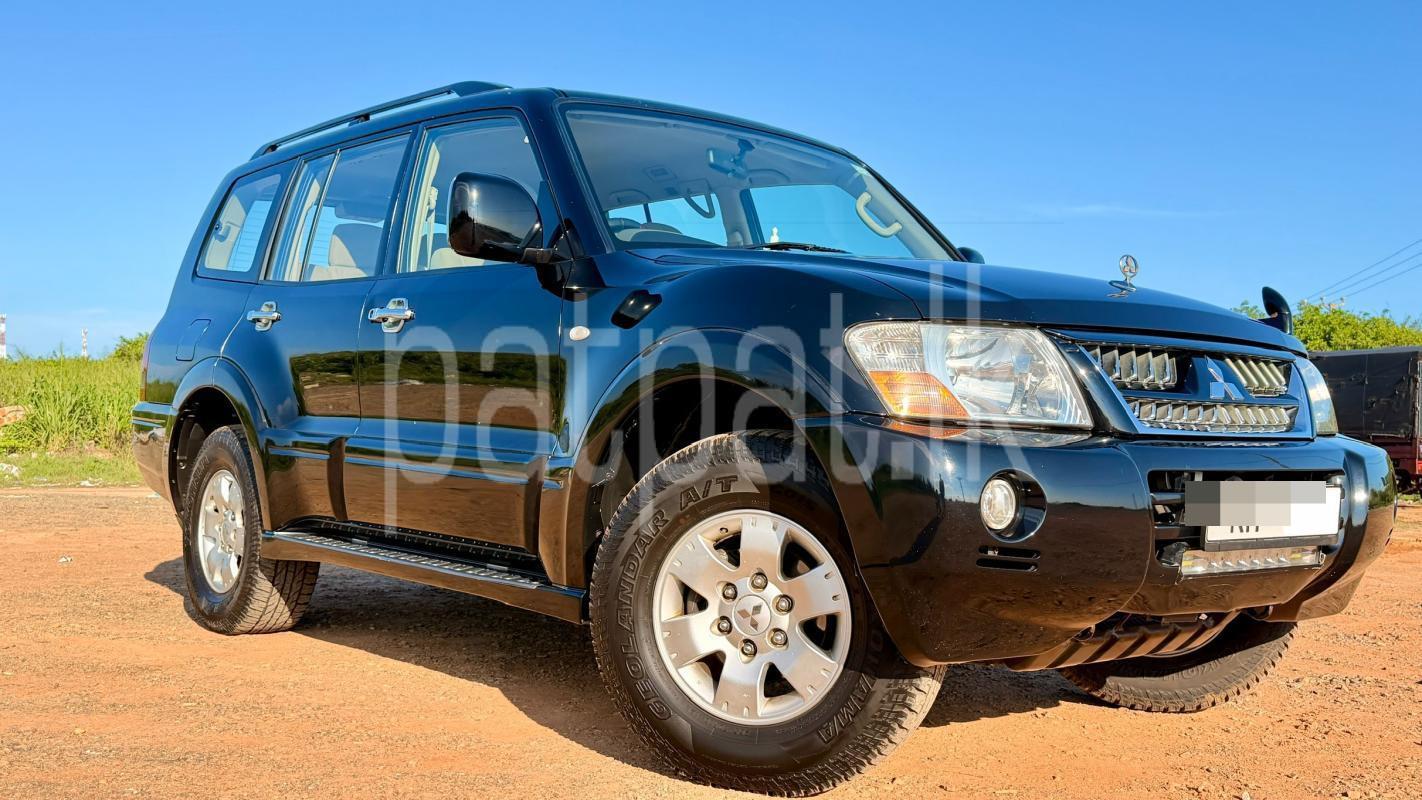 Mitsubishi Montero 2006 - பயன்படுத்தப்பட்டது SUV sale in Sri Lanka - patpat.lk