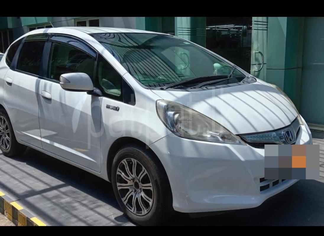 Honda Fit 2011 - பயன்படுத்தப்பட்டது கார் sale in Sri Lanka - patpat.lk