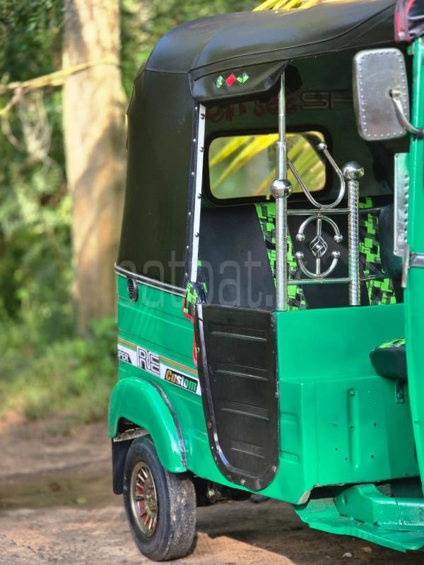 Bajaj Three Wheel 2006 - பயன்படுத்தப்பட்டது முச்சக்கர வண்டி sale in Sri Lanka - patpat.lk