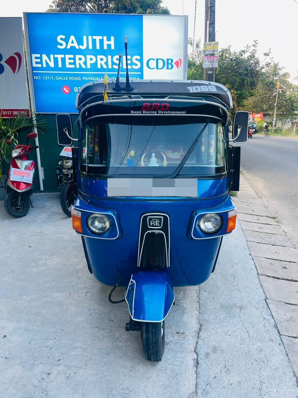 Bajaj Three Wheel 2013 - Used Three wheeler sale in Sri Lanka - patpat.lk