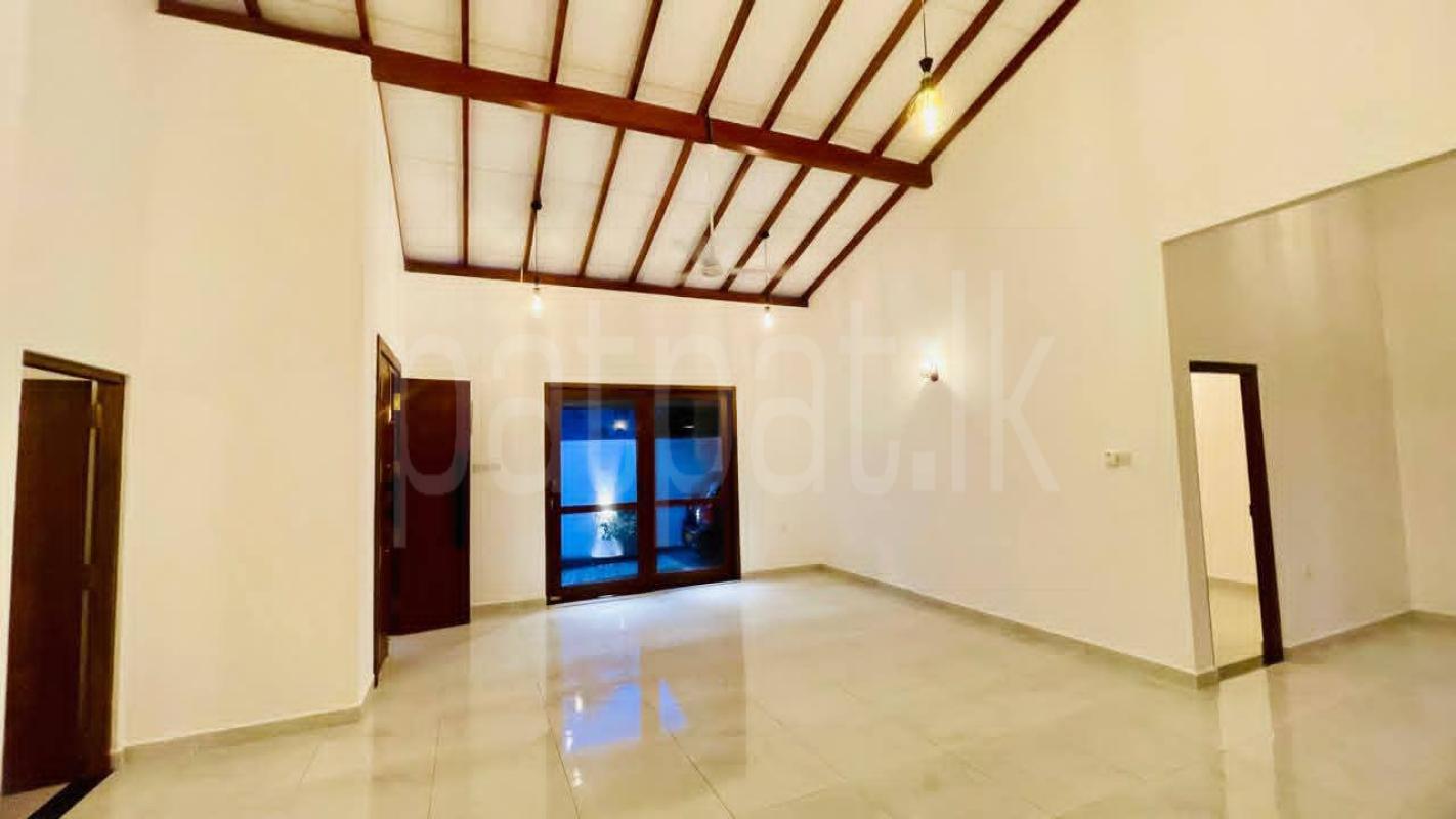 House for Sale in Kaduwela