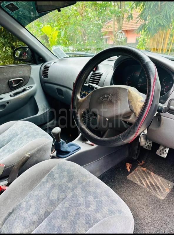 Hyundai Accent 2000 - Used Car sale in Sri Lanka - patpat.lk