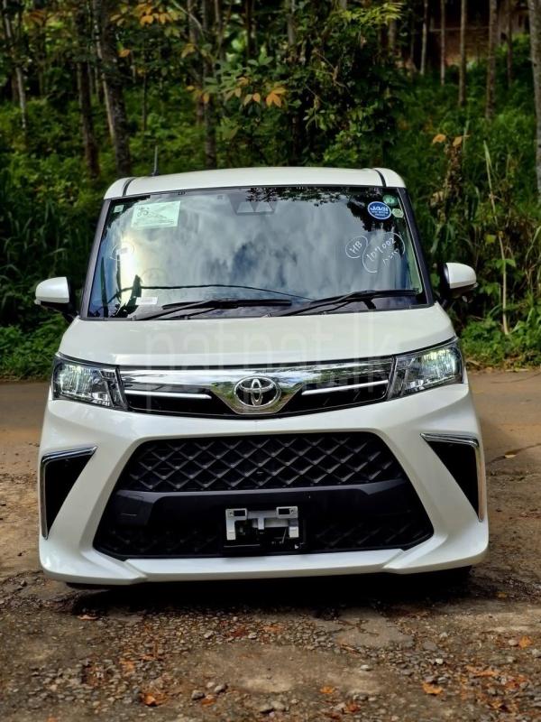 Toyota Roomy 2024 - சான்றளிக்கப்பட்டது வேன் sale in Sri Lanka - patpat.lk