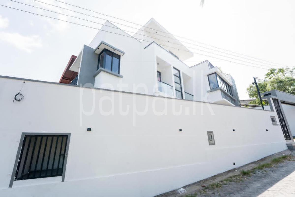 House for Sale in Battaramulla