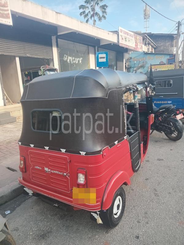 Bajaj 4 stroke 2012 - பயன்படுத்தப்பட்டது முச்சக்கர வண்டி sale in Sri Lanka - patpat.lk