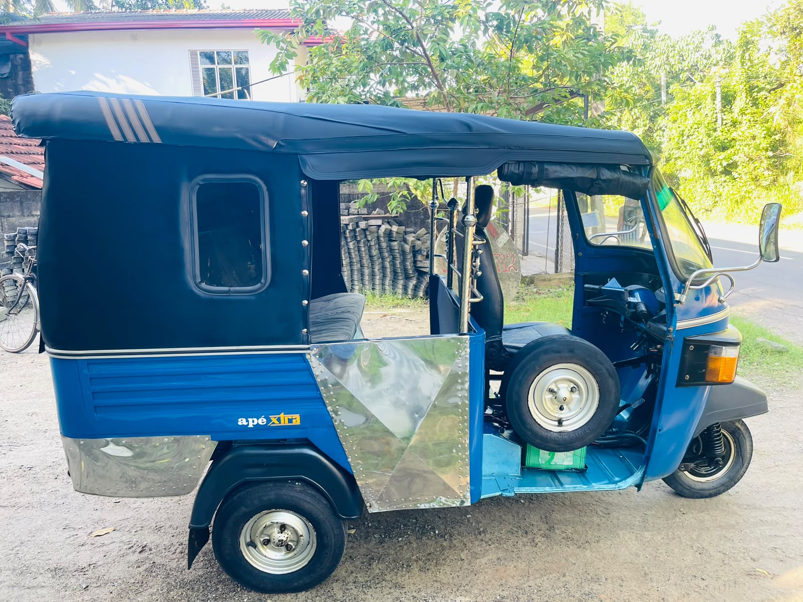 Piaggio Three Wheel 2010 - Used Three wheeler sale in Sri Lanka - patpat.lk