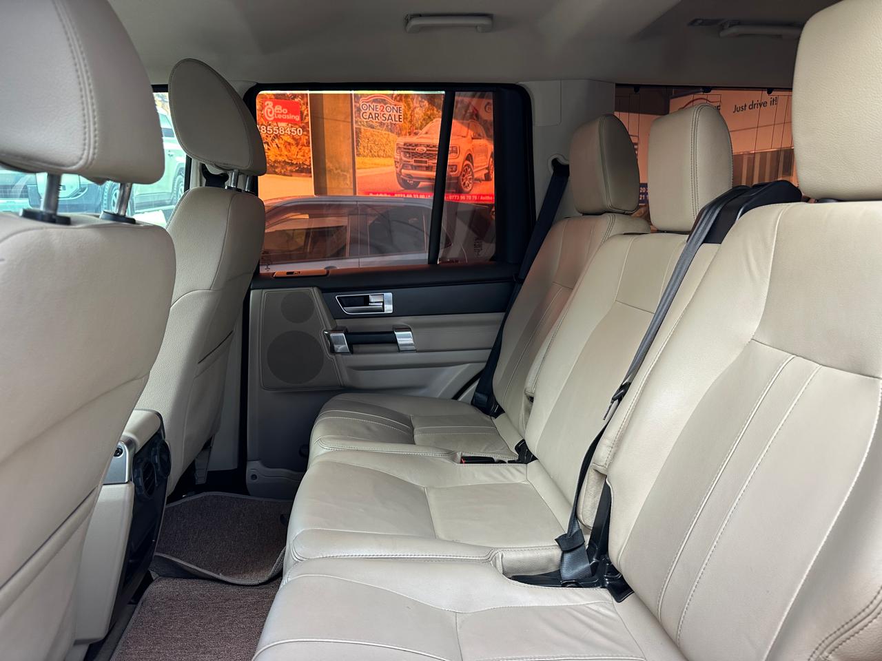 Land Rover Discovery 2015 - Used SUV sale in Sri Lanka - patpat.lk