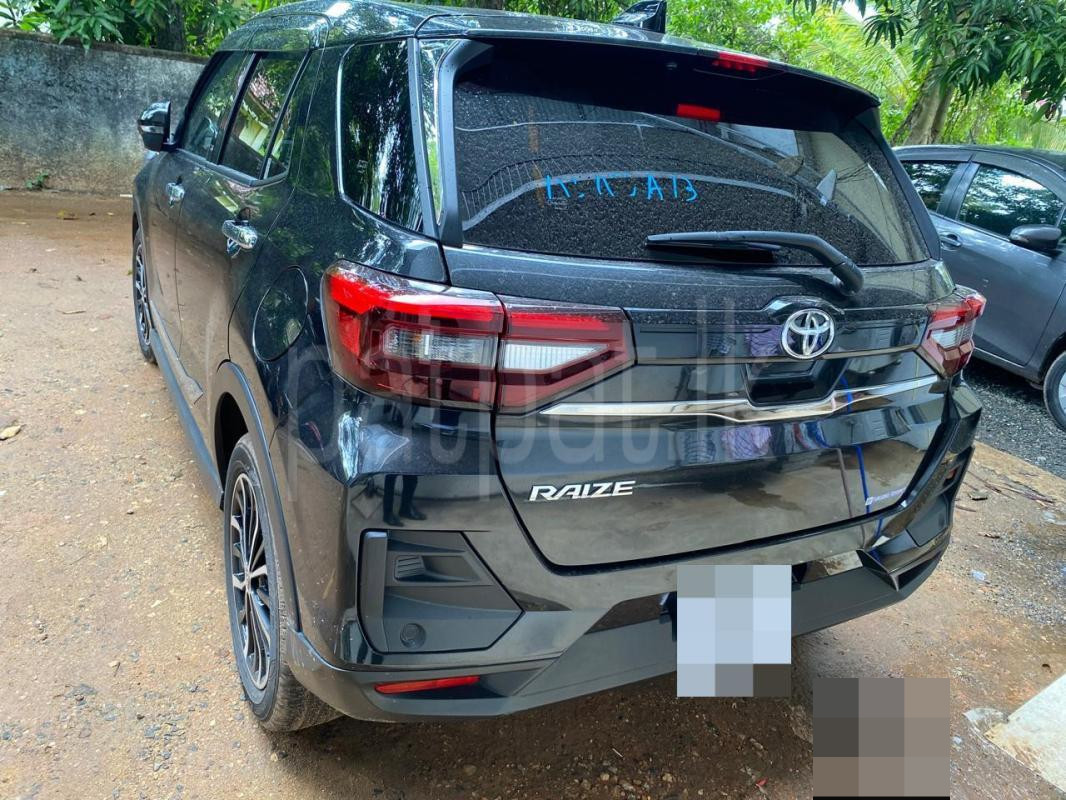 Toyota Raize 2023 - பயன்படுத்தப்பட்டது SUV sale in Sri Lanka - patpat.lk