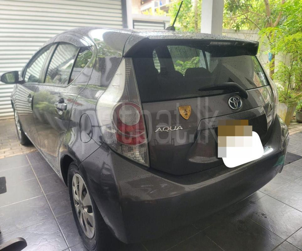 Toyota Aqua 2013 - භාවිතා කරන ලද කාර් sale in Sri Lanka - patpat.lk