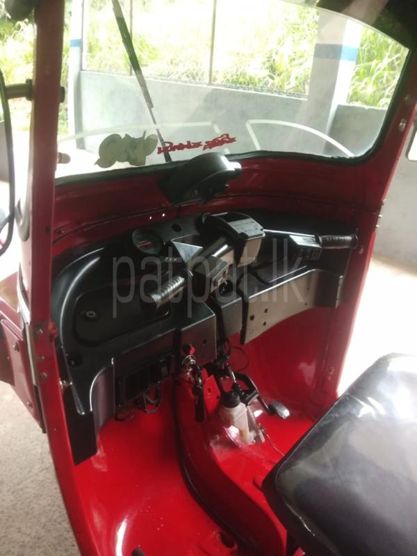 Bajaj Three Wheel 2010 - பயன்படுத்தப்பட்டது முச்சக்கர வண்டி sale in Sri Lanka - patpat.lk