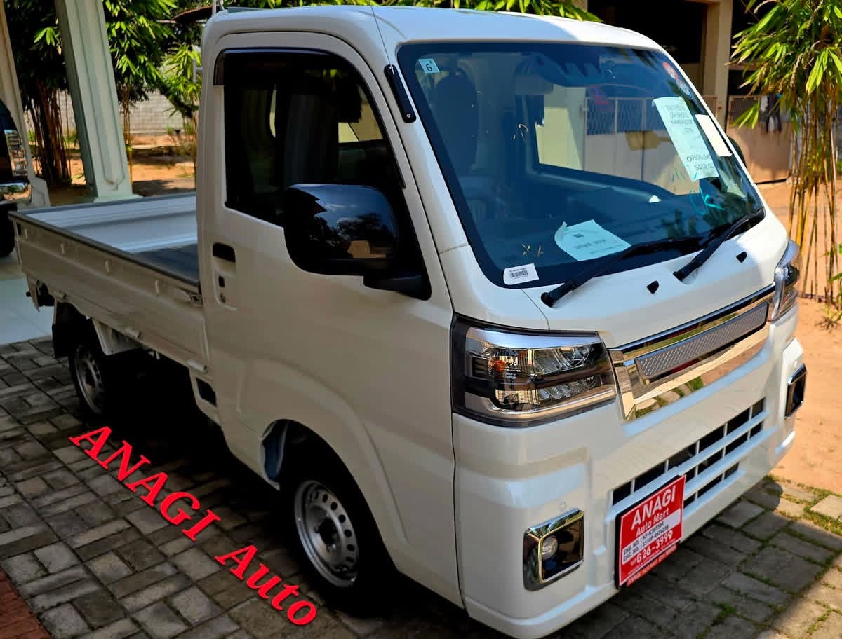 Daihatsu Hijet 2024 - Reconditioned Truck sale in Sri Lanka - patpat.lk