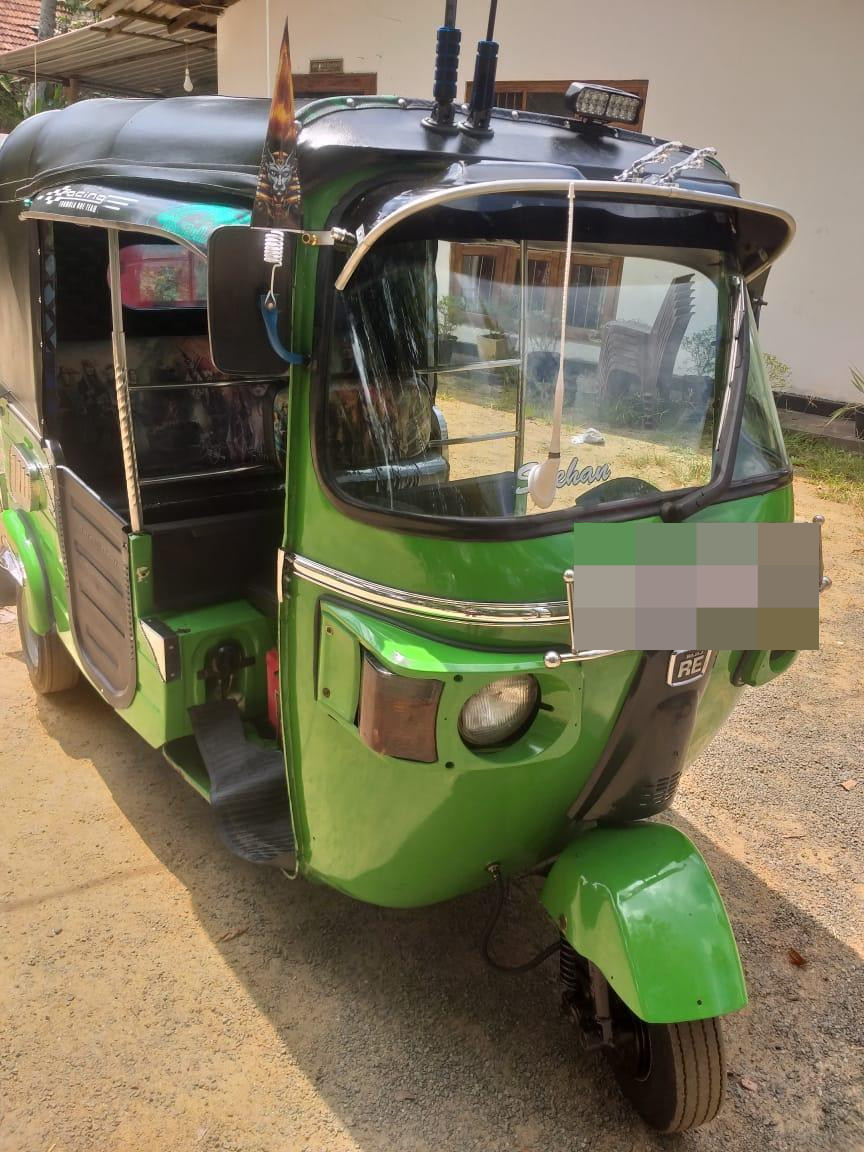 Bajaj Three Wheel 2010 - Used Three wheeler sale in Sri Lanka - patpat.lk