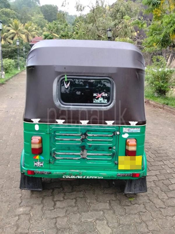 Bajaj Three Wheel 2005 - பயன்படுத்தப்பட்டது முச்சக்கர வண்டி sale in Sri Lanka - patpat.lk