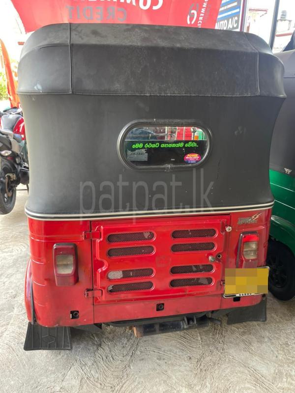 Bajaj Three Wheel 2016 - பயன்படுத்தப்பட்டது முச்சக்கர வண்டி sale in Sri Lanka - patpat.lk