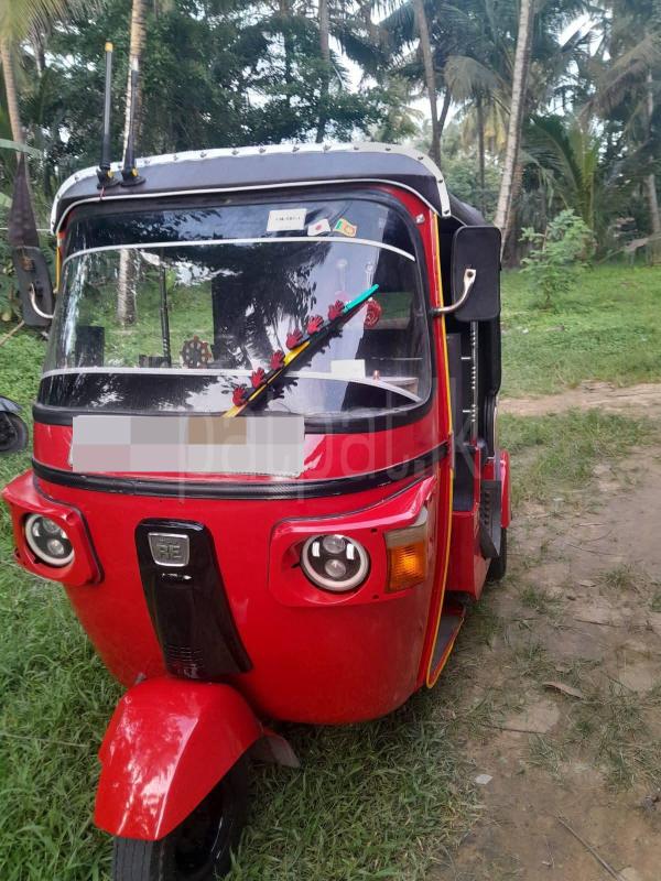 Bajaj 4 stroke 2011 - பயன்படுத்தப்பட்டது முச்சக்கர வண்டி sale in Sri Lanka - patpat.lk