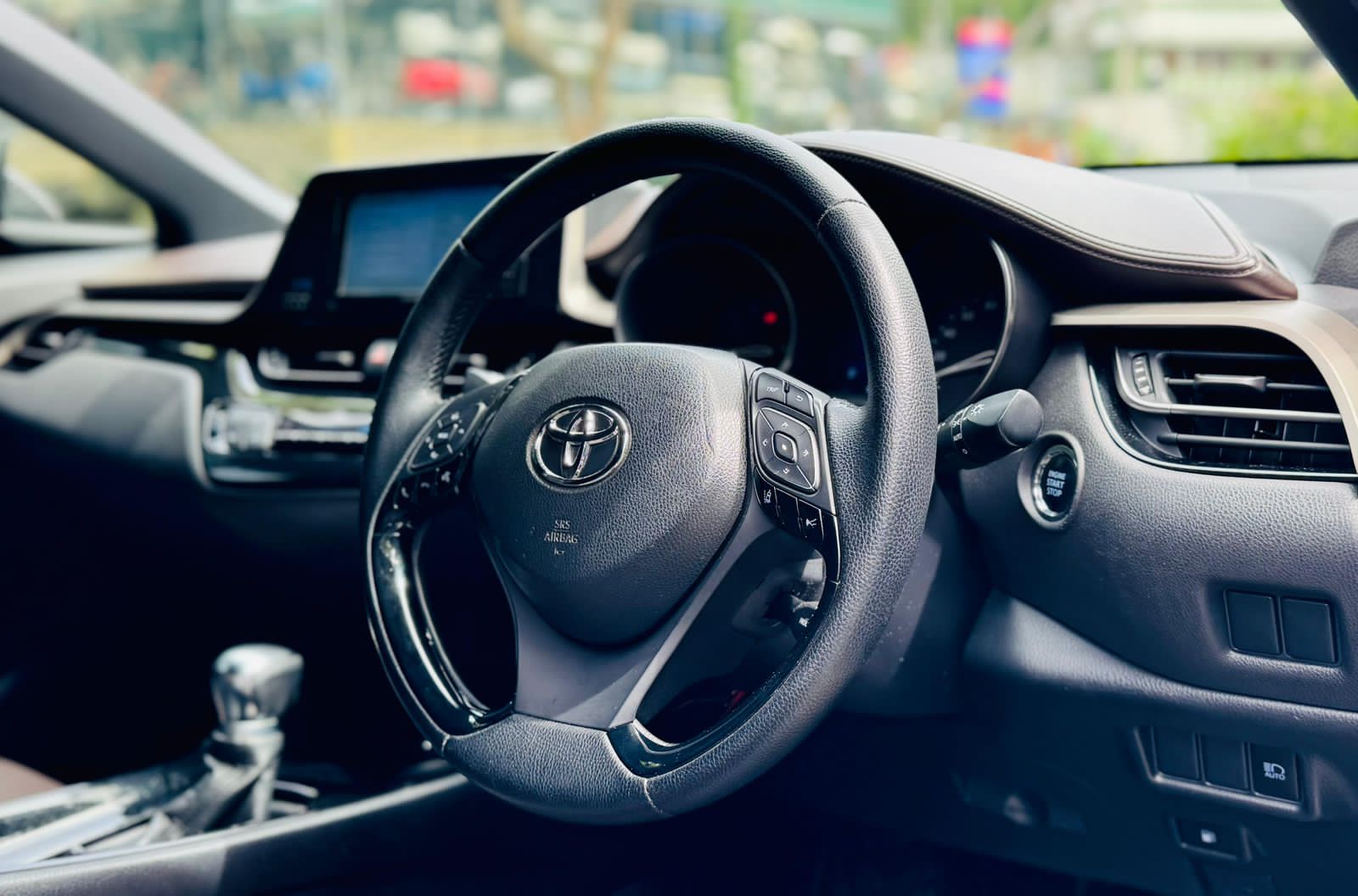Toyota CHR 2017 - பயன்படுத்தப்பட்டது SUV sale in Sri Lanka - patpat.lk