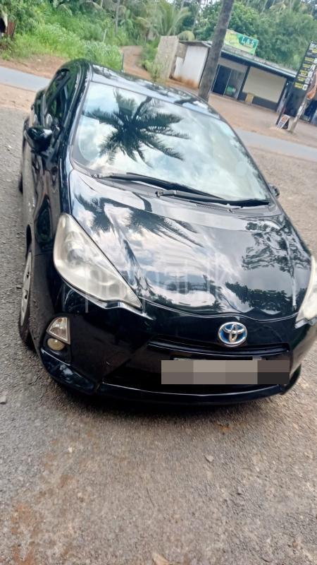 Toyota Aqua 2014 - பயன்படுத்தப்பட்டது கார் sale in Sri Lanka - patpat.lk