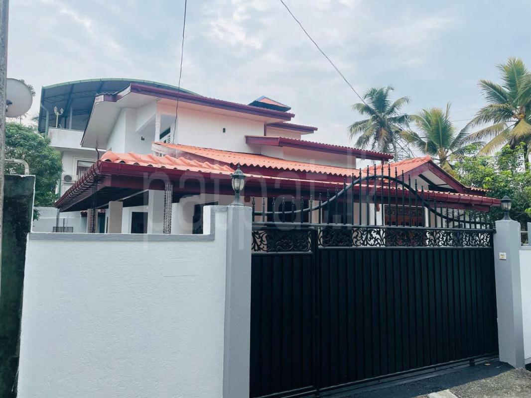 House for Sale in Athurugiriya