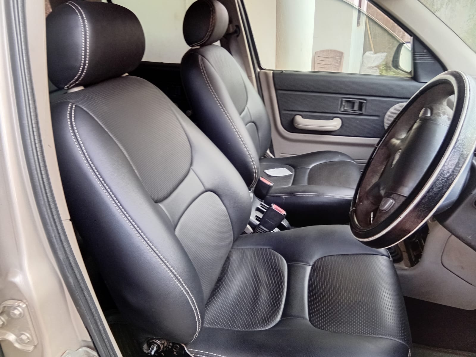 Land Rover Discovery 2000 - பயன்படுத்தப்பட்டது SUV sale in Sri Lanka - patpat.lk