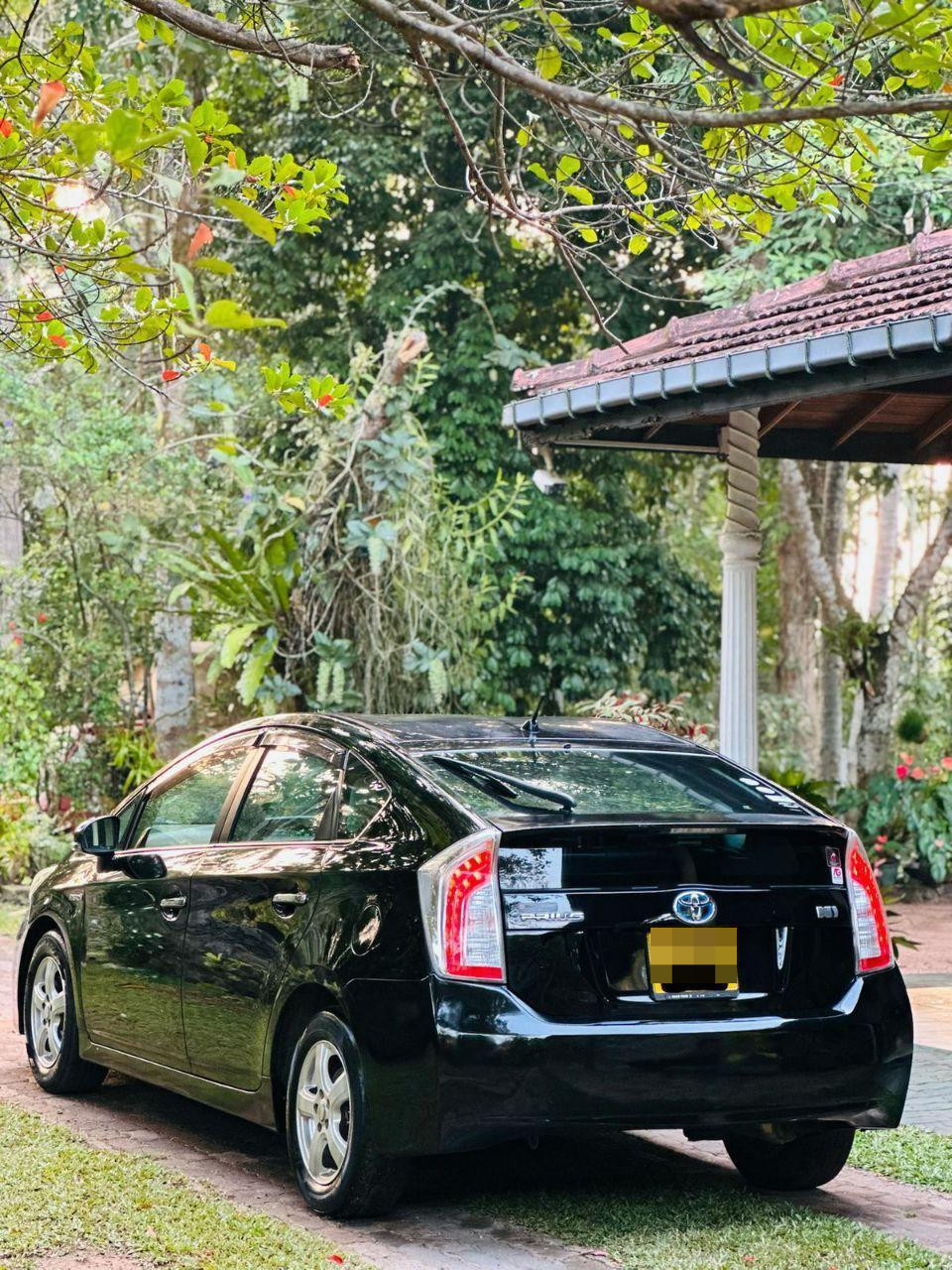 Toyota Prius 2013 - Used Car sale in Sri Lanka - patpat.lk