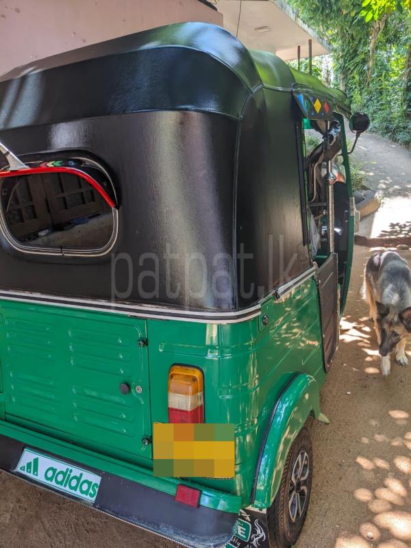 Bajaj 4 stroke 2012 - பயன்படுத்தப்பட்டது முச்சக்கர வண்டி sale in Sri Lanka - patpat.lk