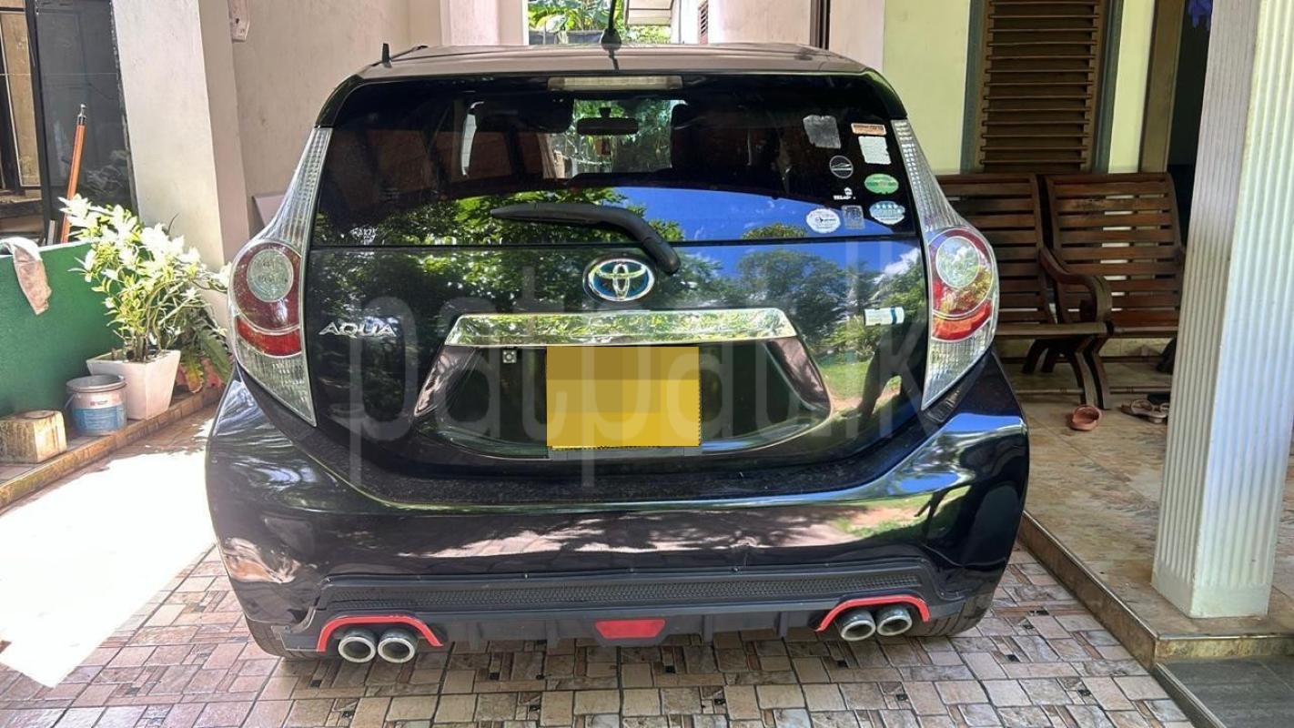 Toyota Aqua 2014 - பயன்படுத்தப்பட்டது கார் sale in Sri Lanka - patpat.lk