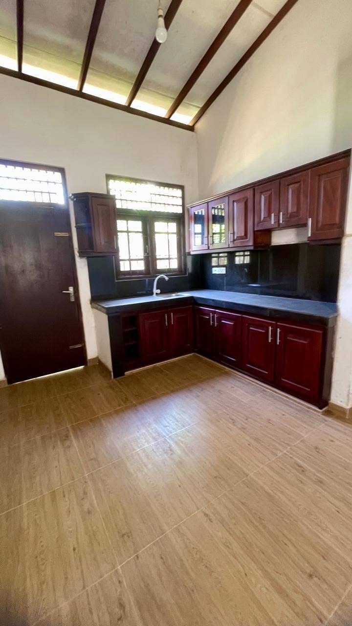House for Sale in Athurugiriya