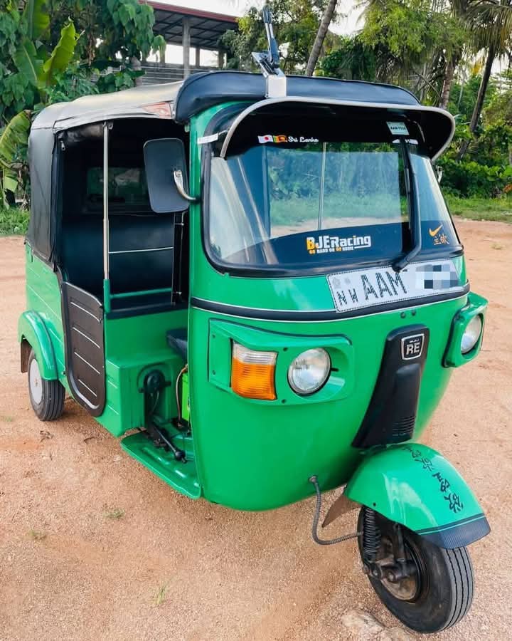 Bajaj Three Wheel 2013 - பயன்படுத்தப்பட்டது முச்சக்கர வண்டி sale in Sri Lanka - patpat.lk