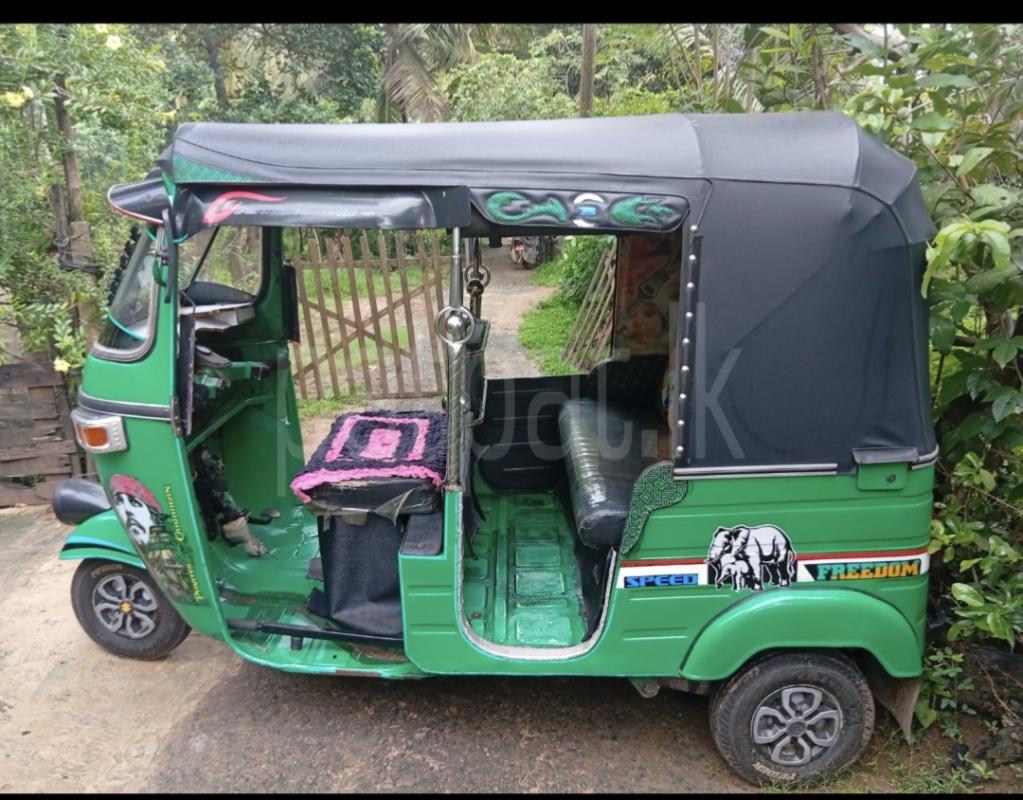 Bajaj Three Wheel 2007 - பயன்படுத்தப்பட்டது முச்சக்கர வண்டி sale in Sri Lanka - patpat.lk